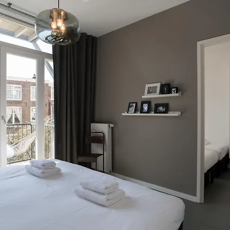 ゲストハウス The Lux At Leidse Square