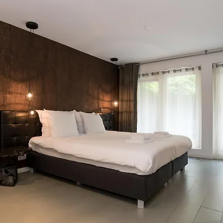 The Lux At Leidse Square