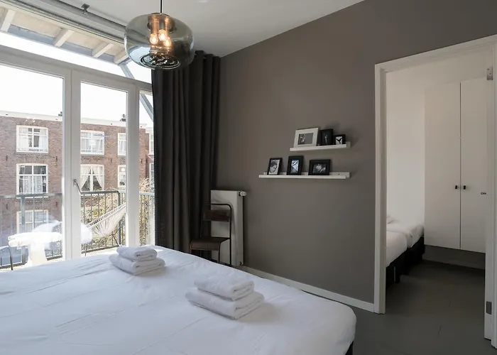 Gasthuis The Lux At Leidse Square