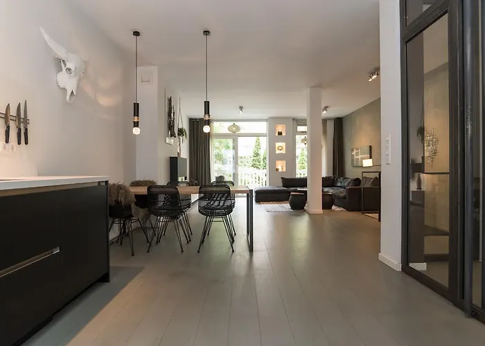 The Lux At Leidse Square Гостевой дом *