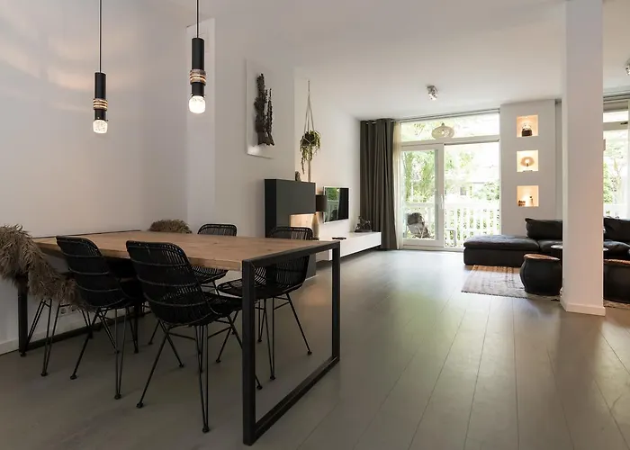 The Lux At Leidse Square Гостевой дом